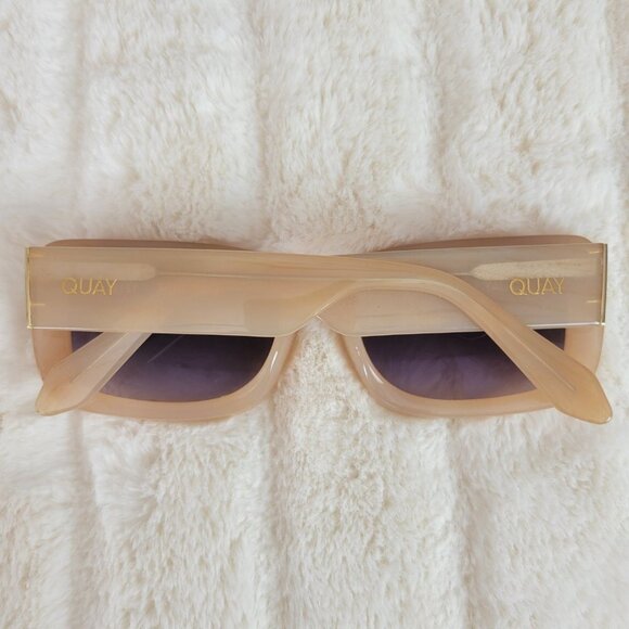 QUAY // ltd ed ultra-chic rectangular ivory tortoise frame espresso fade lens - Picture 4 of 16